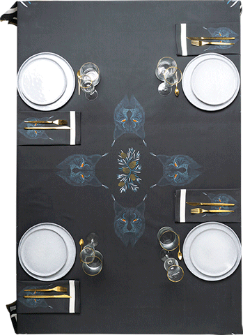 Prado y Barrio Table Linen WINTER. Animated gif setting up the table: plates, napkins, cutlery, and glasses.